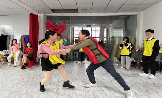 布滿軒布藝開年團(tuán)建活動(dòng)